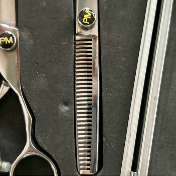 Paul Mitchell Shears Set, includes thinning shears and case - Picture 6 of 14